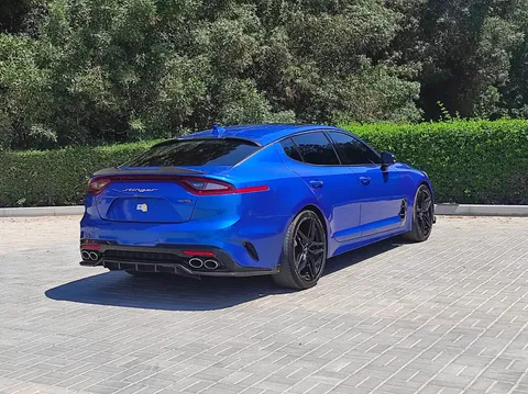 Kia Stinger 2.0T 255 PS 2021
