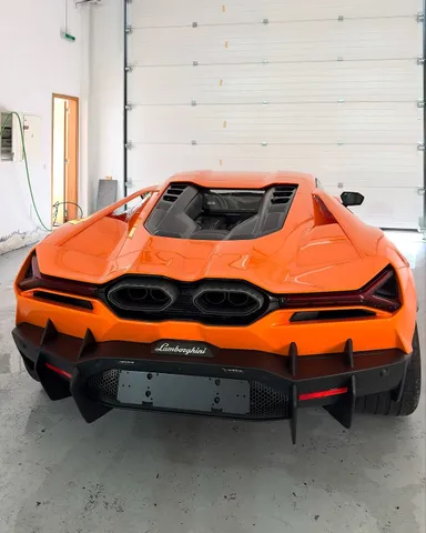 New Lamborghini Revuelto 6.5T V12 HPEV 2024