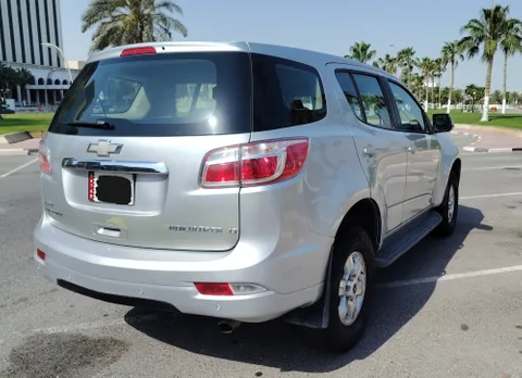 Discover undefined undefined Exterior Interior Images.Find all aspects and details of cars.