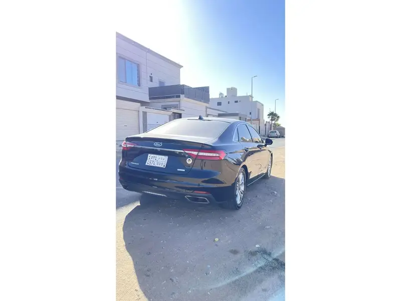 Ford Taurus 2022