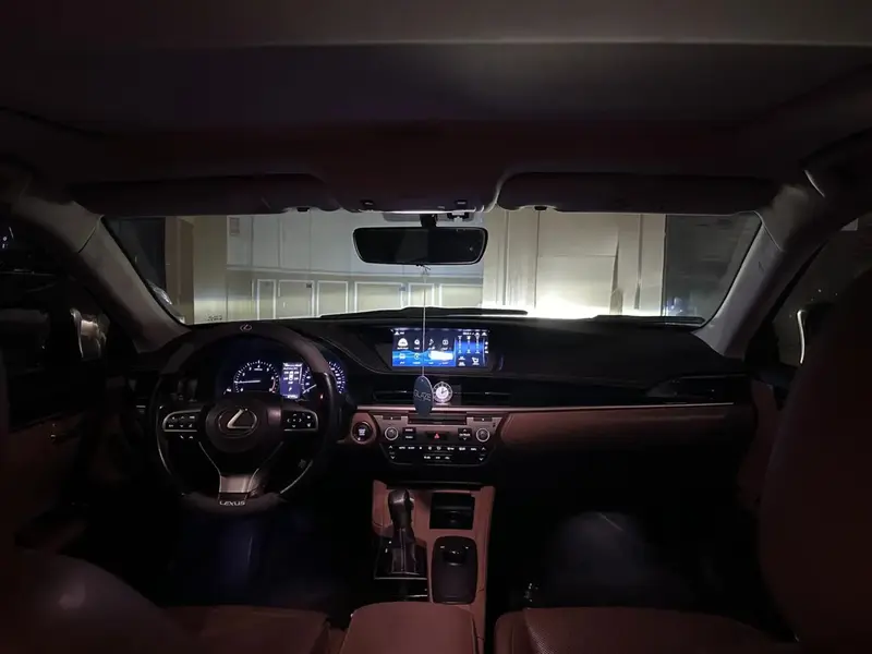 Lexus ES 2018