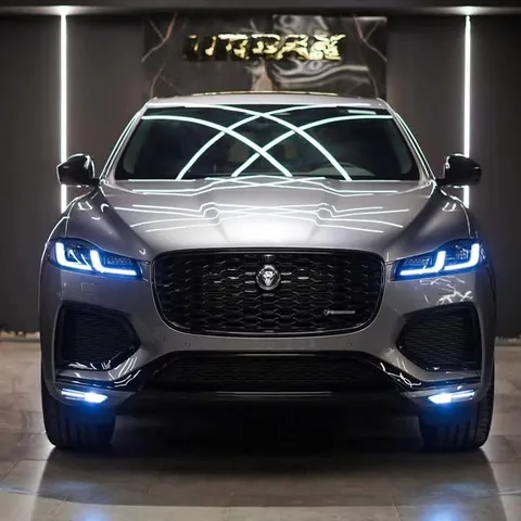 New Jaguar F-Pace 2.0T R-Dynamic SE (250 PS) 2024