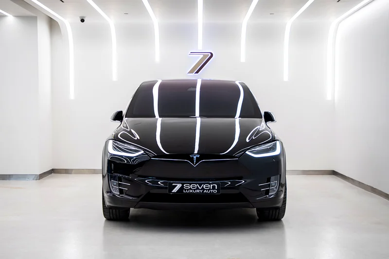 Tesla Model X 2019