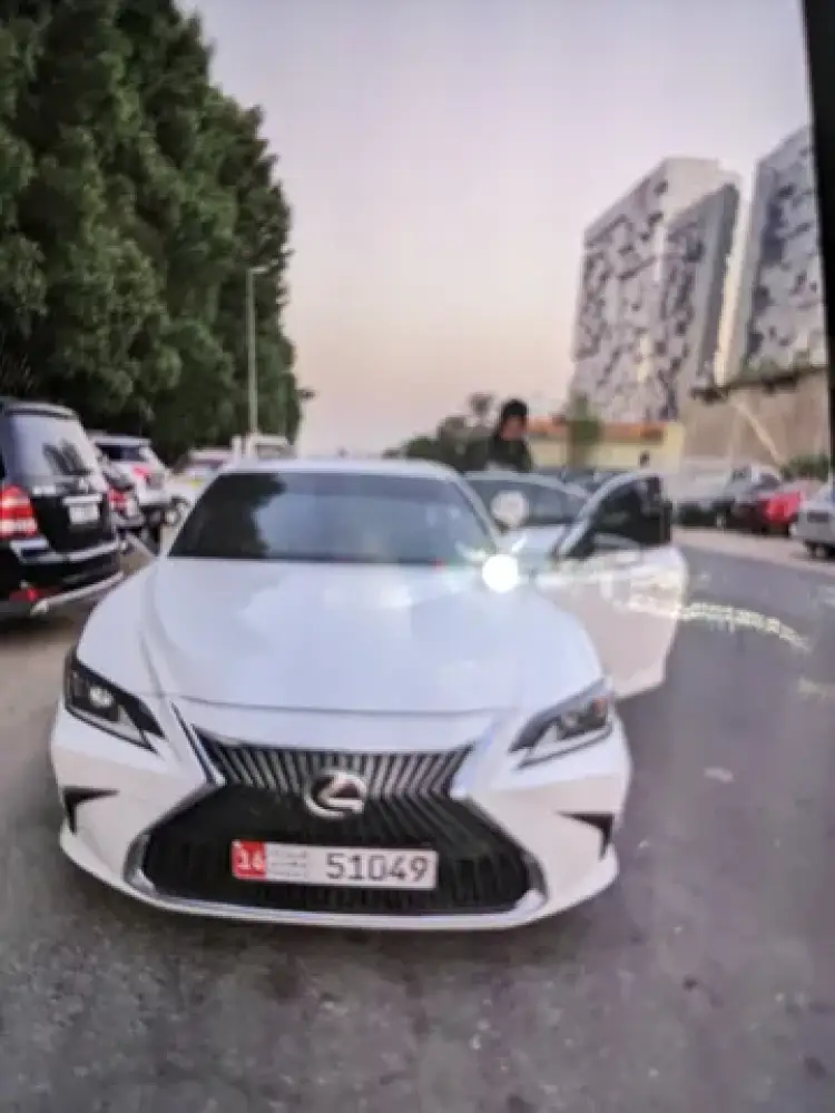 lexus lexus-es image Lexus ES 350 4 door 3.5L 2019