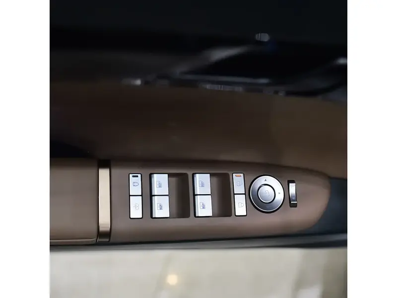 Hyundai Azera 2025
