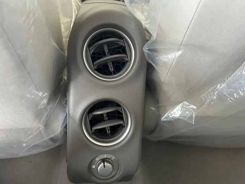 Nissan Sunny 2024
