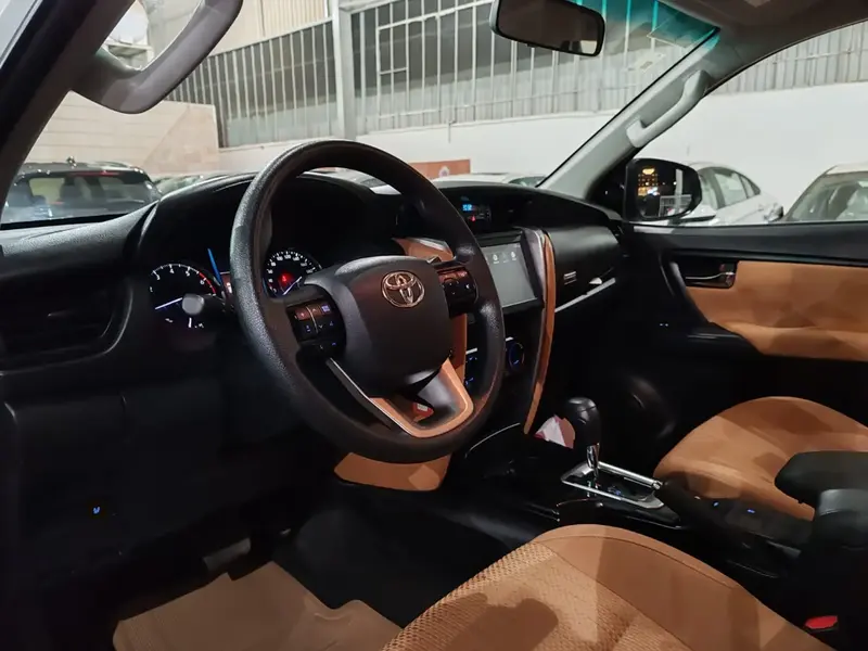 Toyota Fortuner 2023