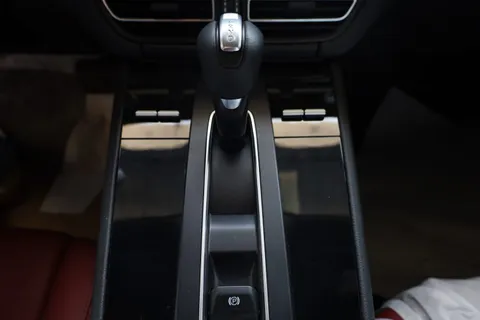 New Porsche Macan 2023