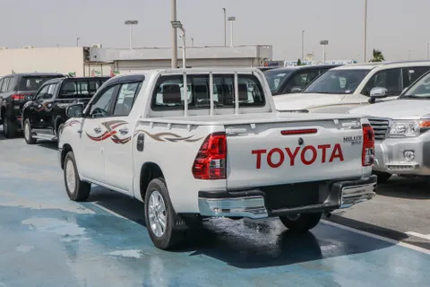 New Toyota Hilux 2.7 Double Cab 4x2 2025
