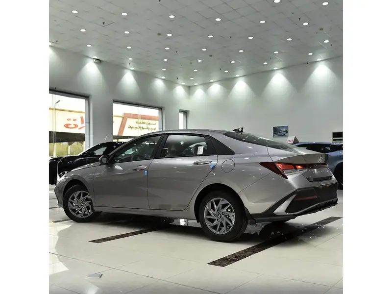 Hyundai Elantra 2025