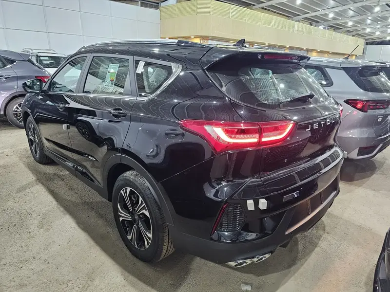Discover undefined undefined Exterior Interior Images.Find all aspects and details of cars.