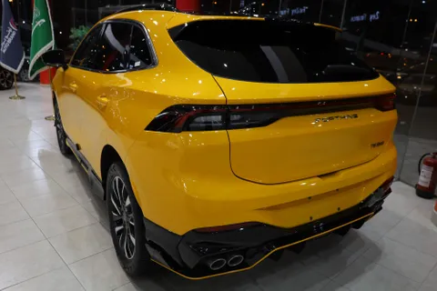 Discover undefined undefined Exterior Interior Images.Find all aspects and details of cars.