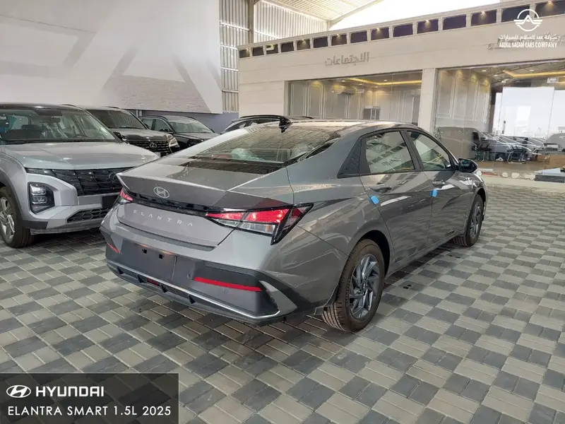 Hyundai Elantra 2025
