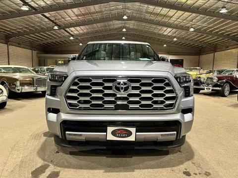Discover undefined undefined Exterior Interior Images.Find all aspects and details of cars.