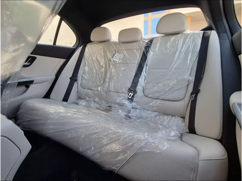 Discover undefined undefined Exterior Interior Images.Find all aspects and details of cars.
