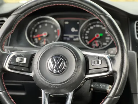 Volkswagen Golf GTI 2.0T S 2015