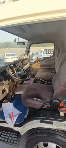 Mitsubishi Canter 2021