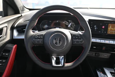New MG GT 1.5T LUX 2024