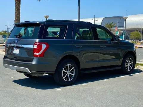 Discover undefined undefined Exterior Interior Images.Find all aspects and details of cars.