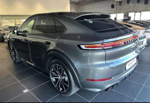 New Porsche Cayenne GTS 2025