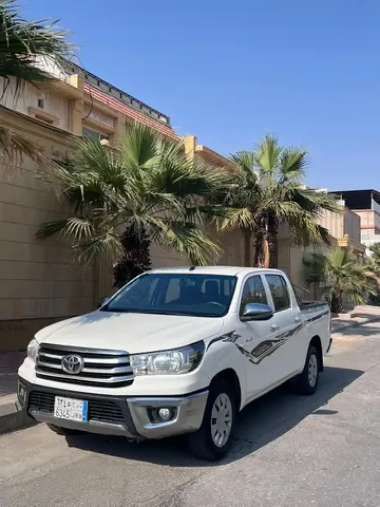 toyota toyota-hilux image Toyota Hilux 2020