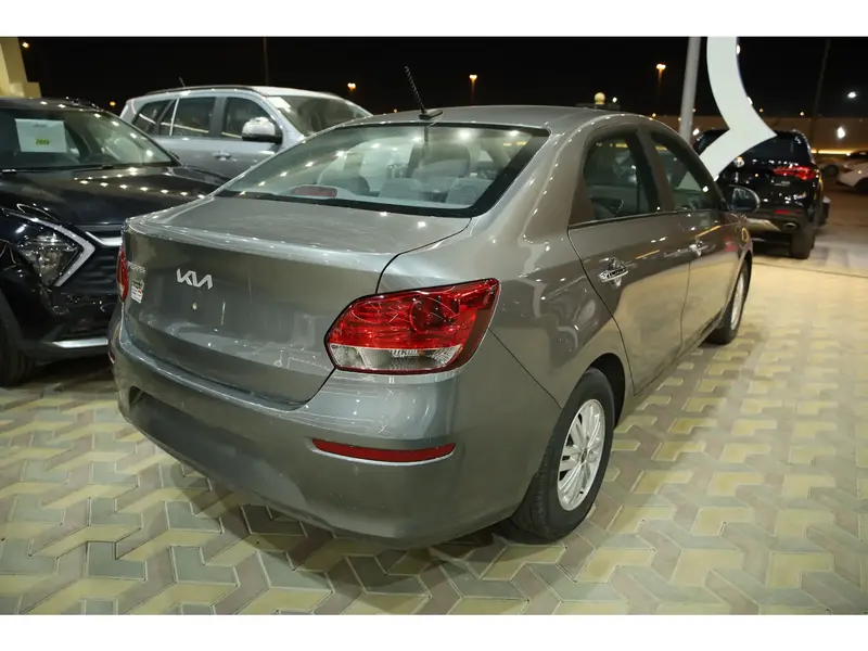 Discover undefined undefined Exterior Interior Images.Find all aspects and details of cars.