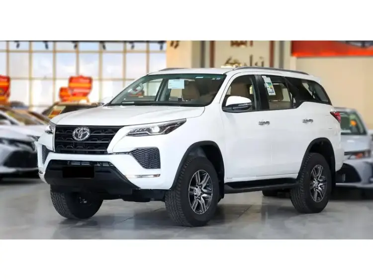 toyota toyota-fortuner image Toyota Fortuner 2024