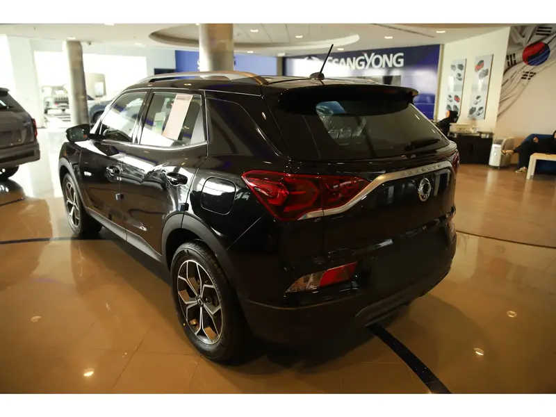 Discover undefined undefined Exterior Interior Images.Find all aspects and details of cars.