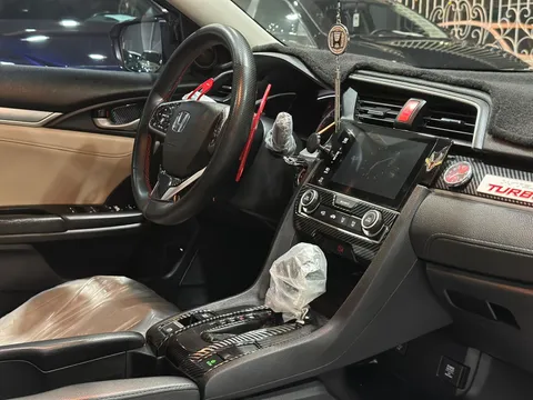 Discover undefined undefined Exterior Interior Images.Find all aspects and details of cars.