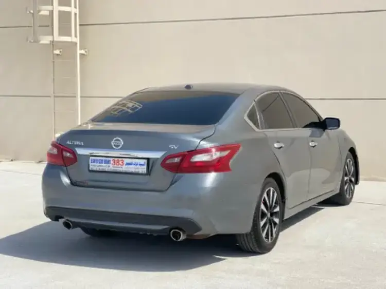 nissan nissan-altima image Nissan Altima 2.5 SV 2018