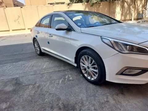 Discover undefined undefined Exterior Interior Images.Find all aspects and details of cars.