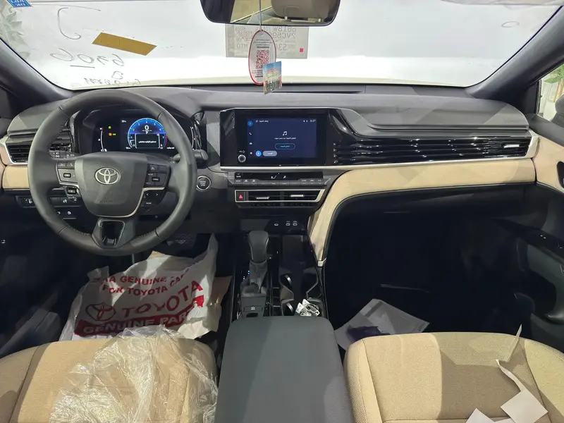 Toyota Camry 2025