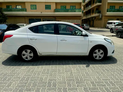 Nissan Sunny 1.5 Mid 2019