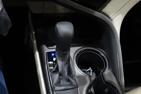 Discover undefined undefined Exterior Interior Images.Find all aspects and details of cars.