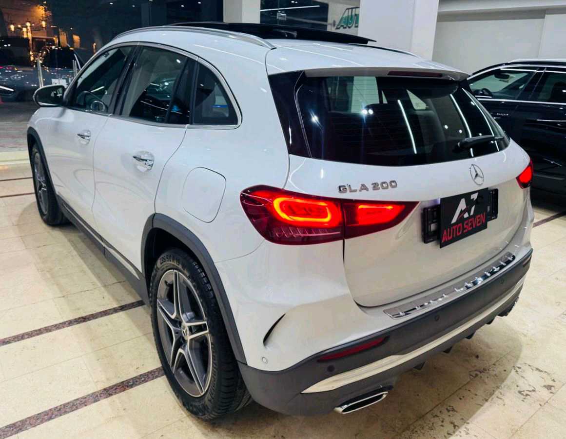 مرسيدس بنز GLA Class 2023