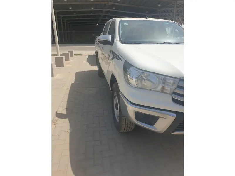Discover undefined undefined Exterior Interior Images.Find all aspects and details of cars.