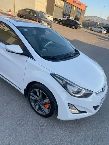 Hyundai Elantra 2015