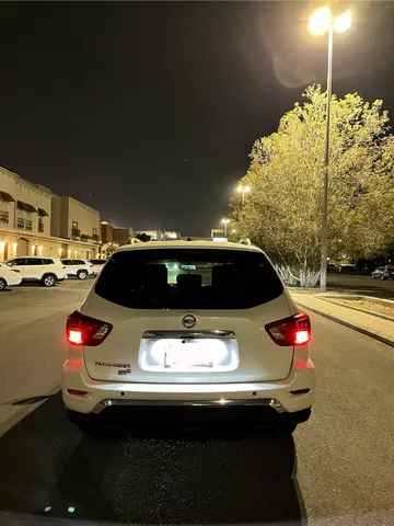 Nissan Pathfinder S 2WD 2018