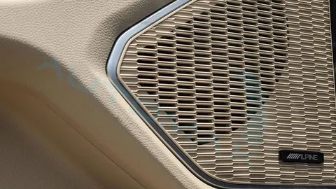 Discover undefined undefined Exterior Interior Images.Find all aspects and details of cars.
