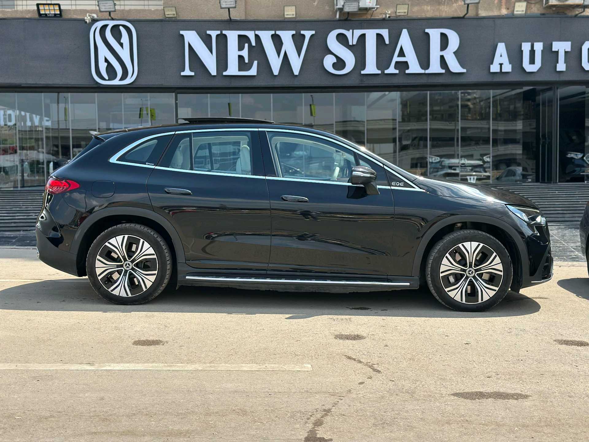 Mercedes Benz EQE Class 2023