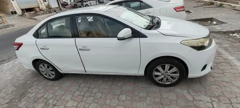 toyota toyota-yaris image Toyota Yaris 1.3L SE 2014