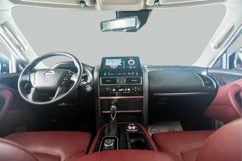 Discover undefined undefined Exterior Interior Images.Find all aspects and details of cars.