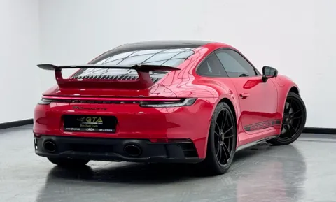 Porsche 911 Carrera GTS 2024
