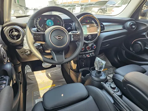 Mini Cooper Turbo 2023