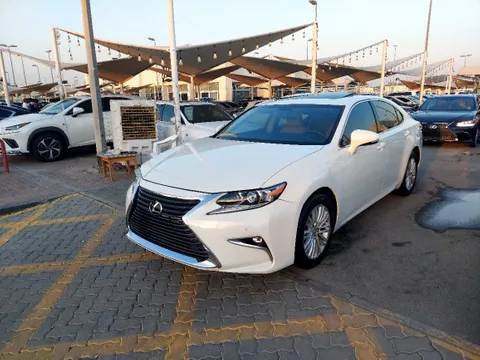 Lexus ES 350 4 door 3.5L 2014