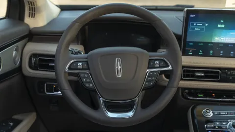 Discover undefined undefined Exterior Interior Images.Find all aspects and details of cars.