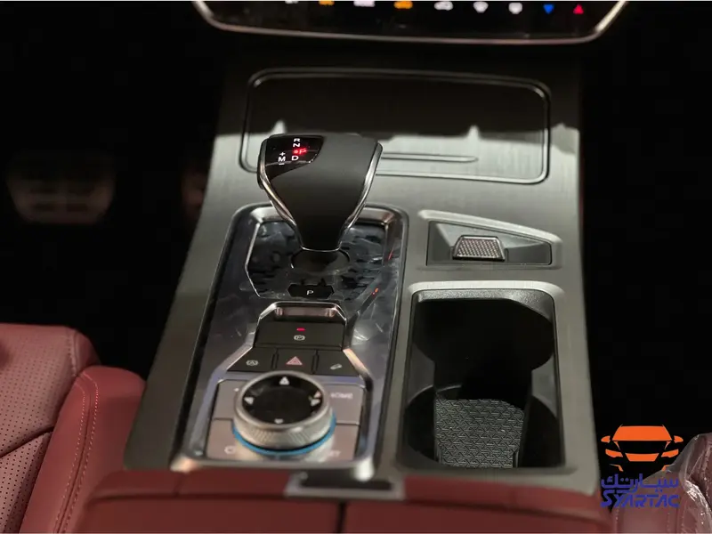 Discover undefined undefined Exterior Interior Images.Find all aspects and details of cars.