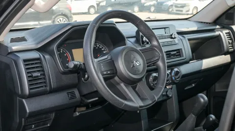 New Mitsubishi L200 2.4L Double Cab GLX 4WD 2024