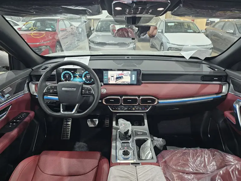 Discover undefined undefined Exterior Interior Images.Find all aspects and details of cars.