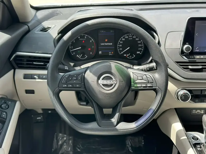 Nissan Altima 2024